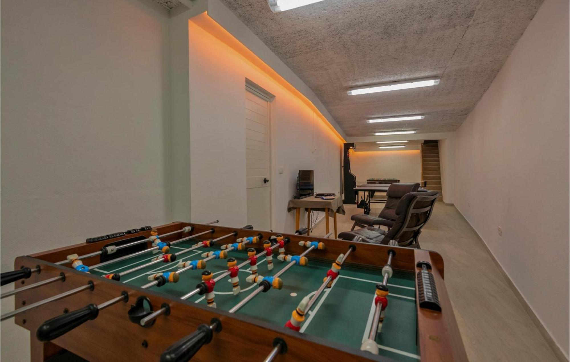Amazing Apartment In Medici With Kitchen Kutleša Exterior foto